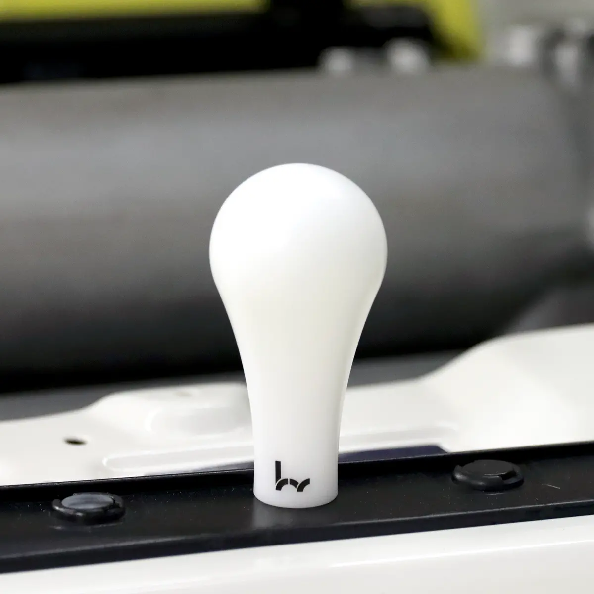 Hybrid Racing 130R Delrin Shift Knob White M10x1.50 - Hyb-Nob-01-09 1